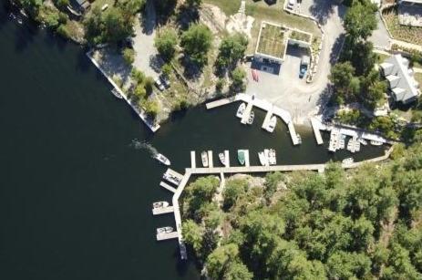 Burleigh Falls Inn Zewnętrze zdjęcie
