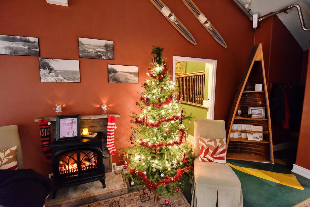 Burleigh Falls Inn Zewnętrze zdjęcie