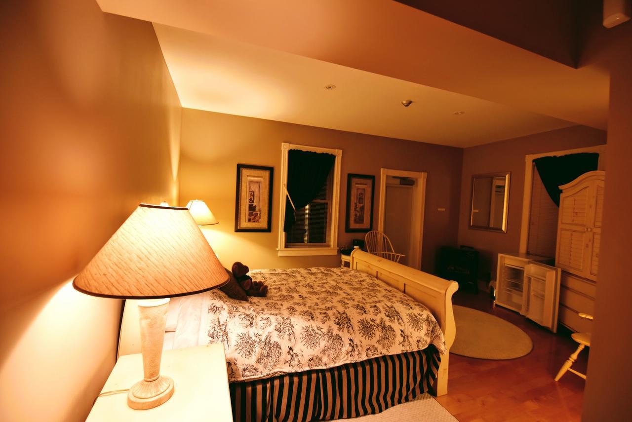 Burleigh Falls Inn Zewnętrze zdjęcie