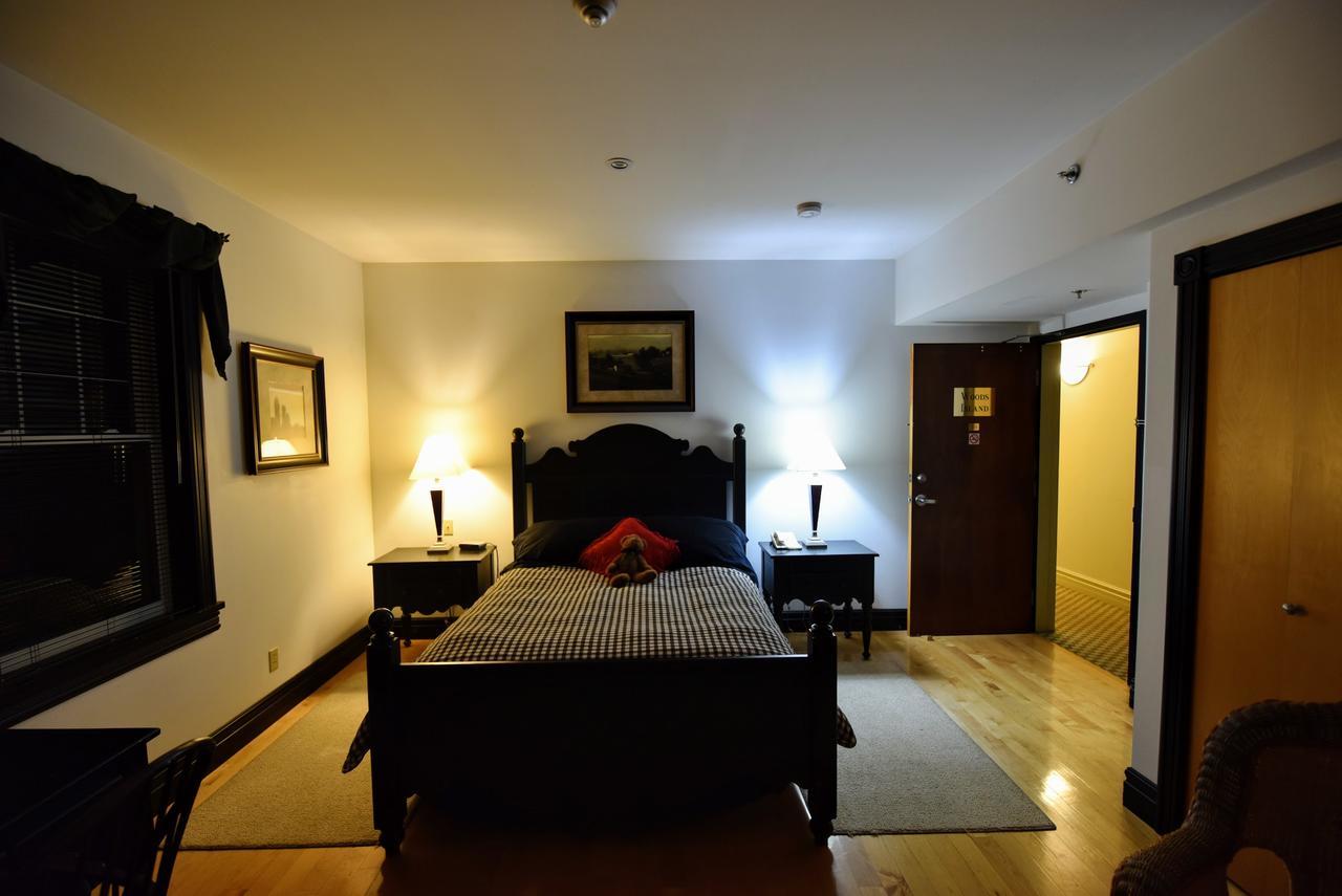 Burleigh Falls Inn Zewnętrze zdjęcie